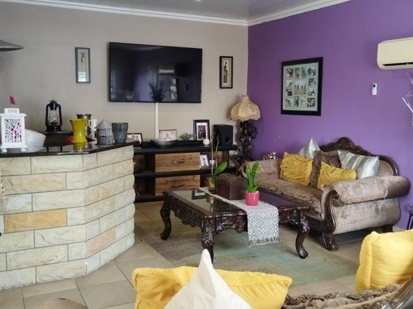 4 Bedroom Property for Sale in Gonubie Eastern Cape